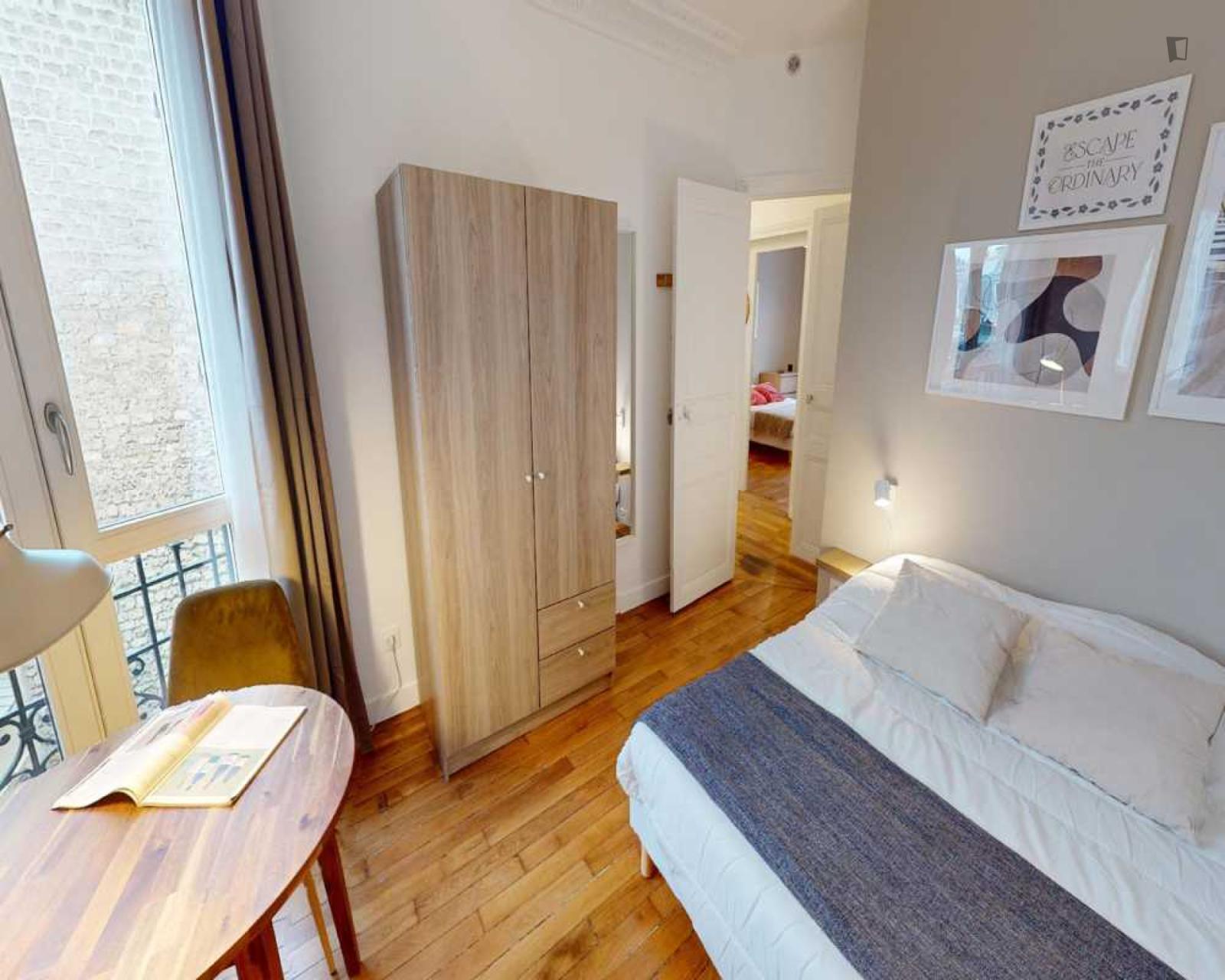 Inviting Double Bedroom Near Gare De Lyon  - 1