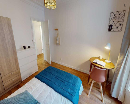 Stupendous double bedroom in Quinze-Vingts