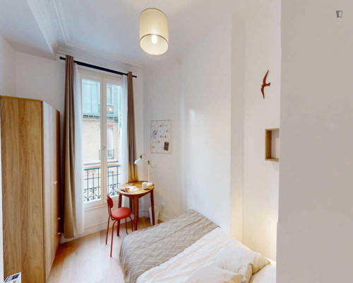 Enjoyable double bedroom in Quinze-Vingts