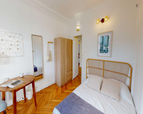 Appealing double bedroom near Gare de Lyon