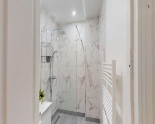 Very neat double bedroom in the Quinze-Vingts district - Gallery - 8