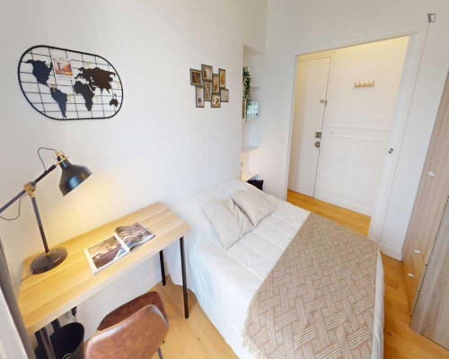Charismatic double bedroom in Quinze-Vingts