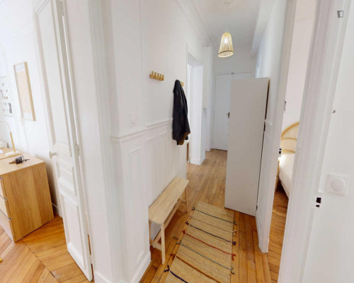 Bright double bedroom in the Quinze-Vingts district