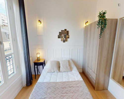 Charming double bedroom in Quinze-Vingts