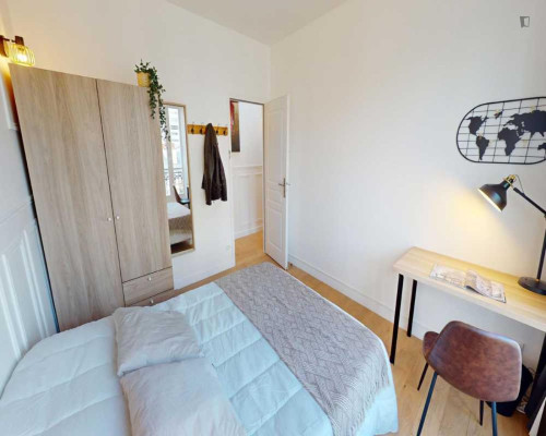 Charming double bedroom in Quinze-Vingts
