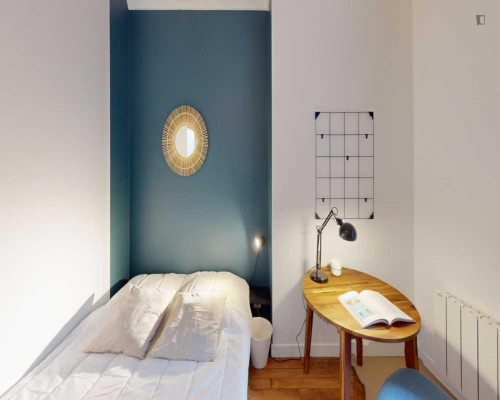 Sublime double bedroom in Quinze-Vingts - Gallery - 17