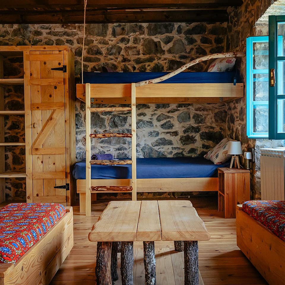 Bed In A 6-Bed Mixed Gender Room - 1