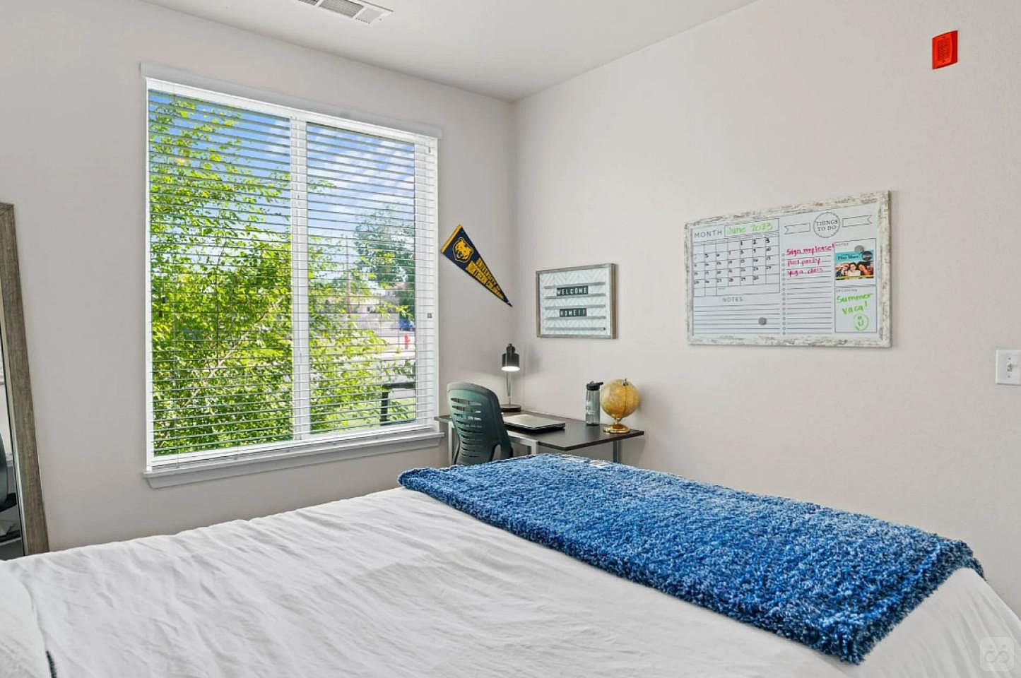 Private Room In A 3-Bed Apartment - 1
