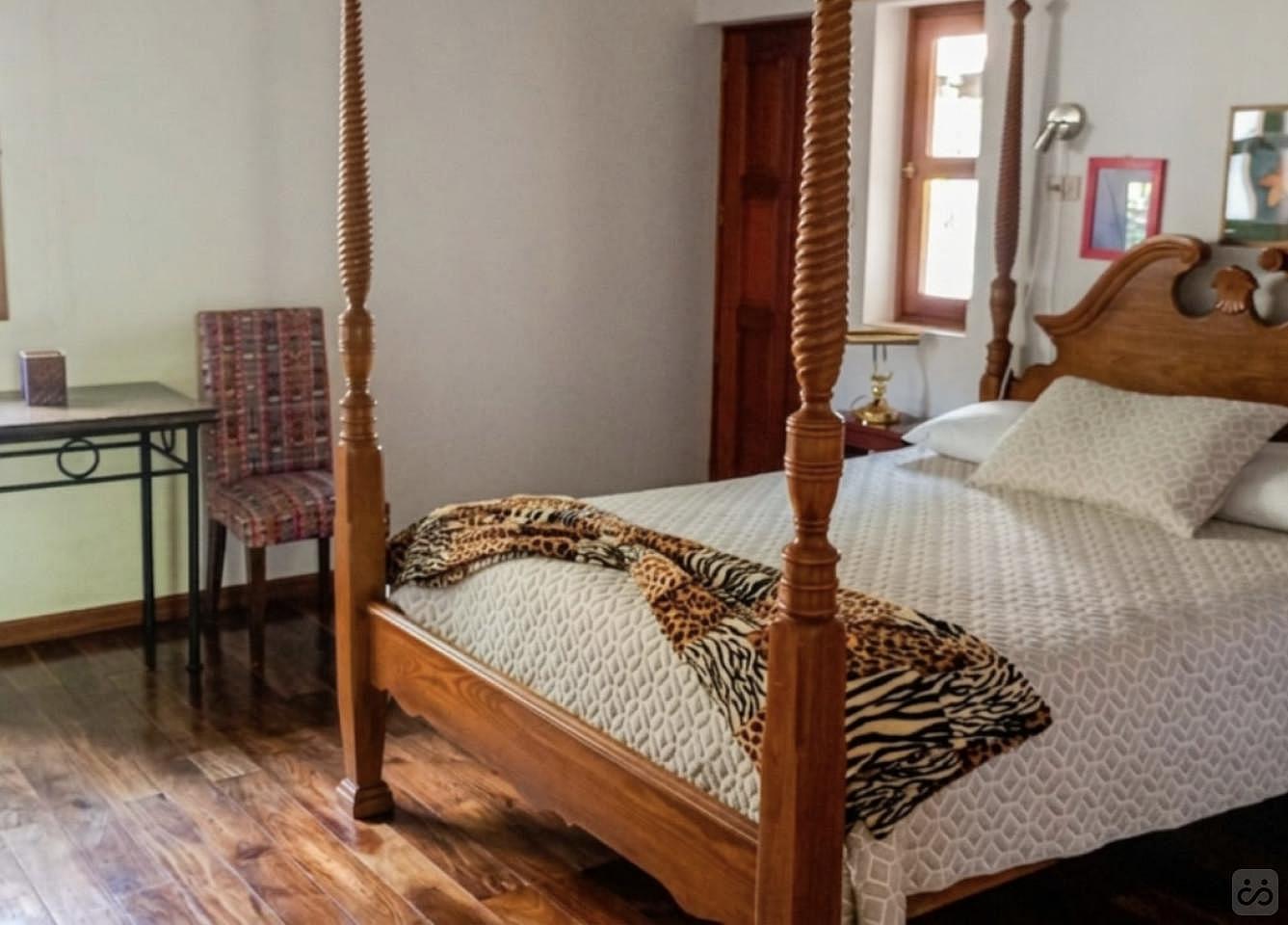 Private Premium Ensuite - 3