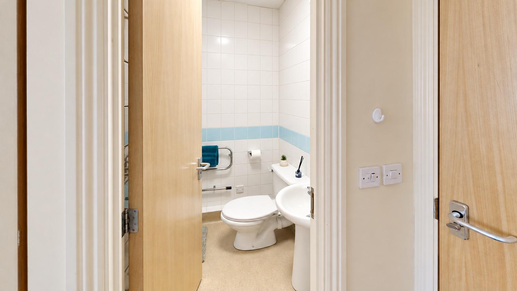 Deluxe En-Suite - 4