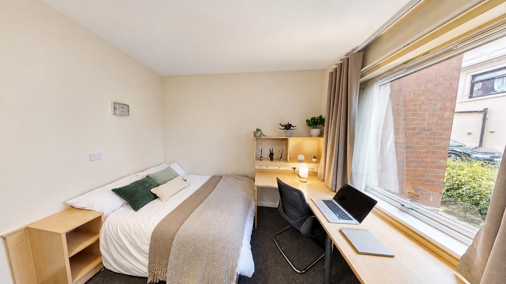 Deluxe Double En-Suite - 1