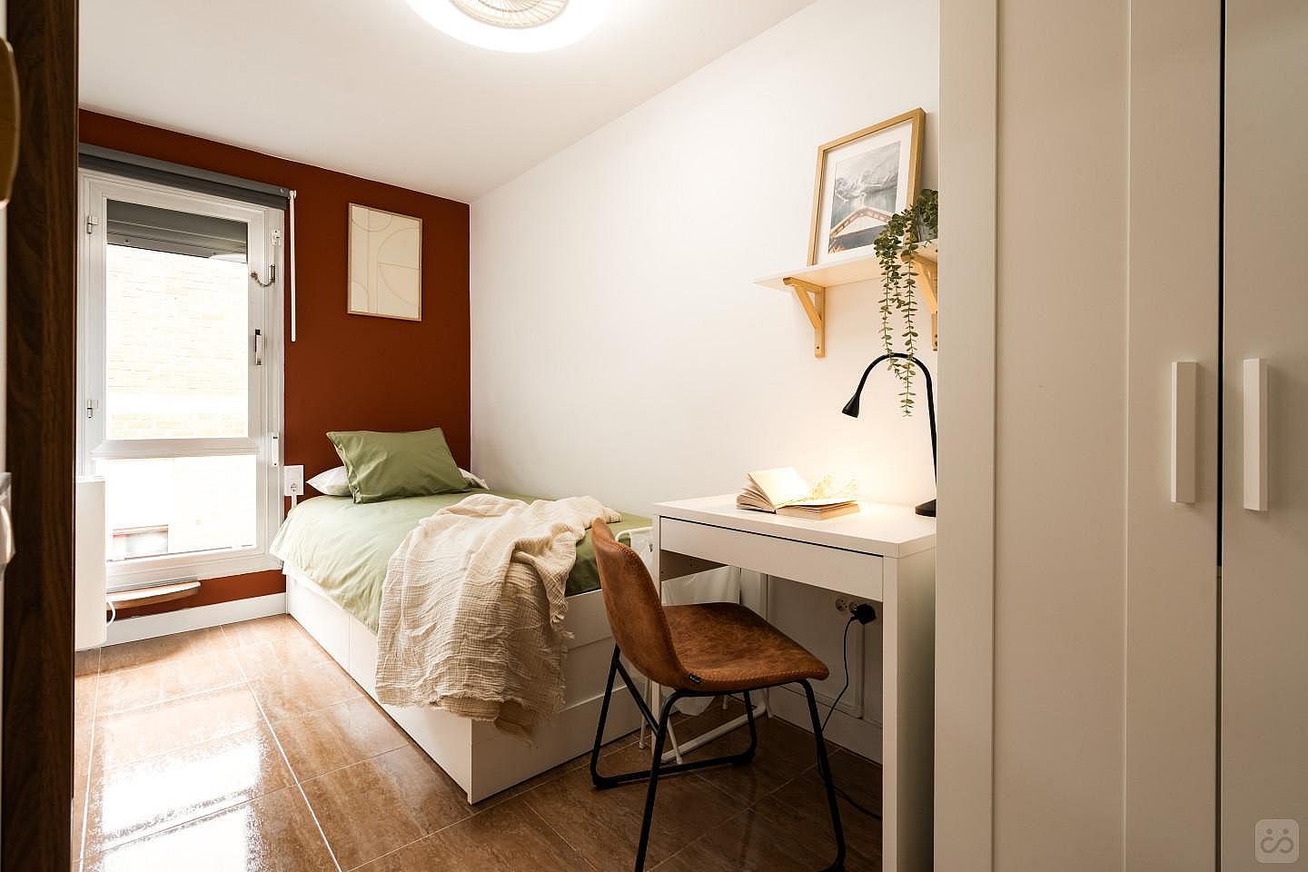 Nº2 Single Bed W/ Working Space - 5