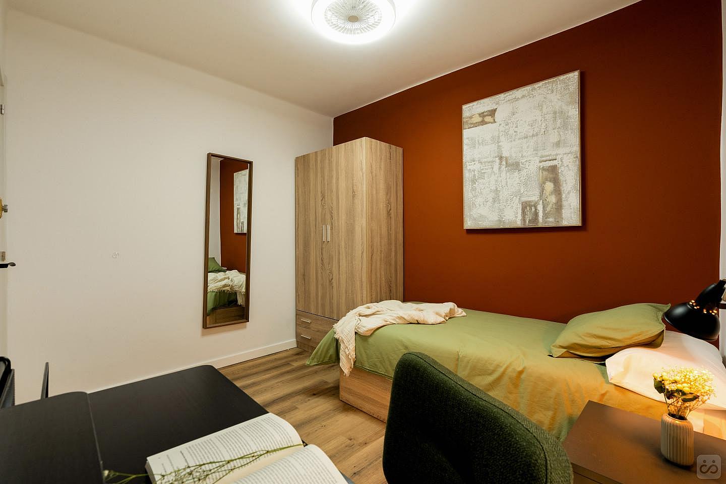 Nº1 Single Room W/ Working Space (exterior) - 4