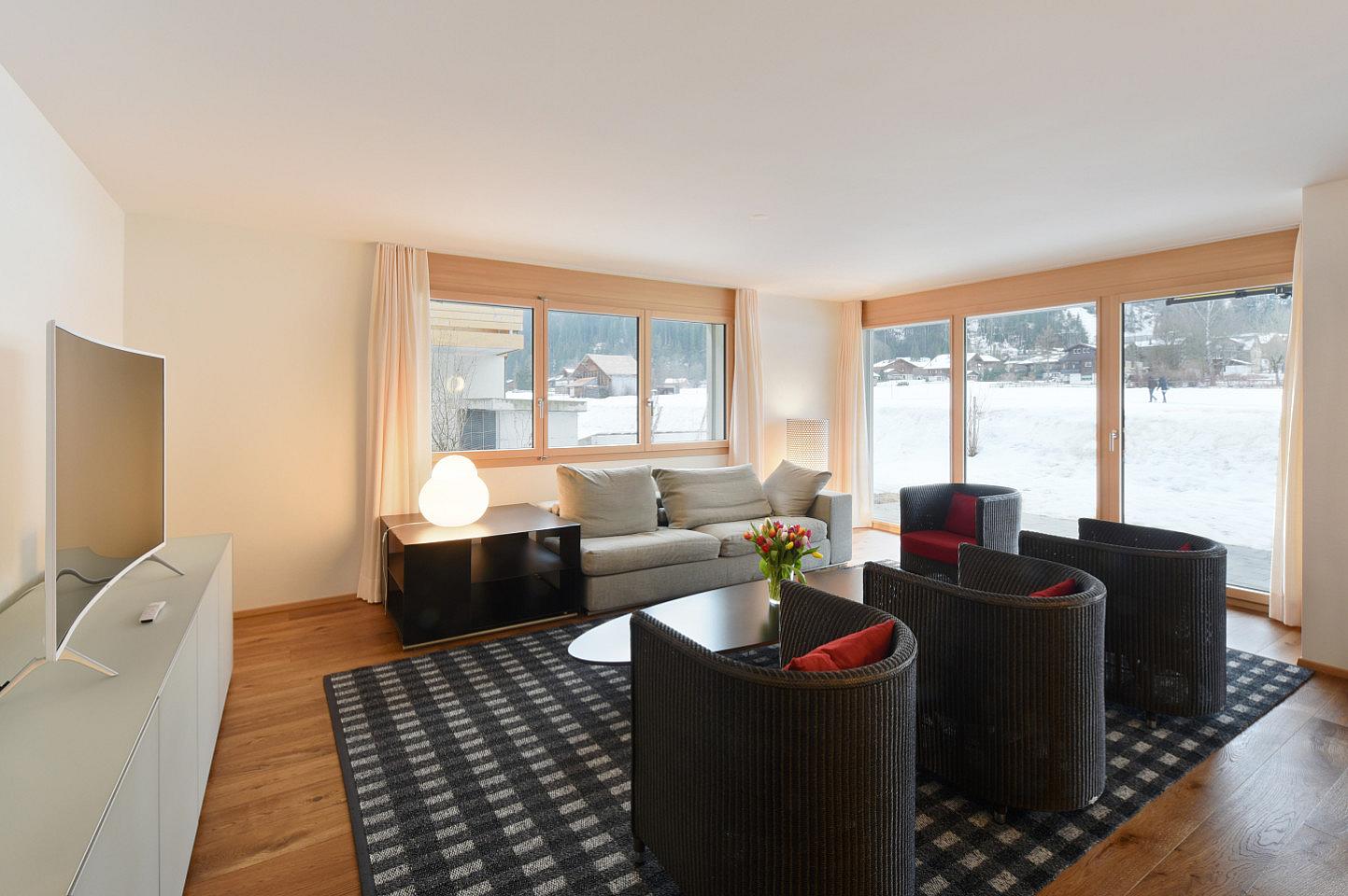 Deluxe 2-Bedroom Apartment - 17