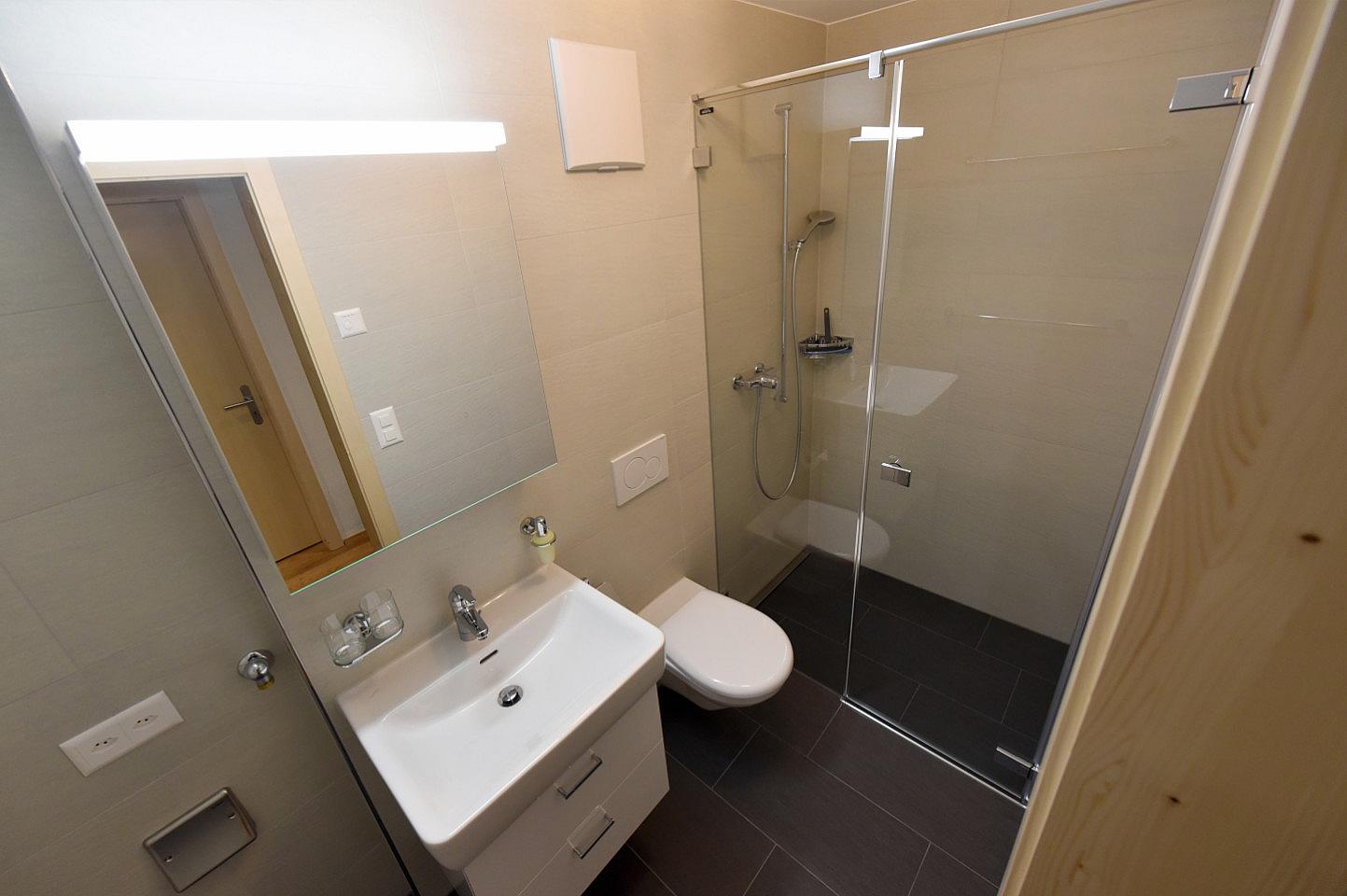 Deluxe 2-Bedroom Apartment - 5