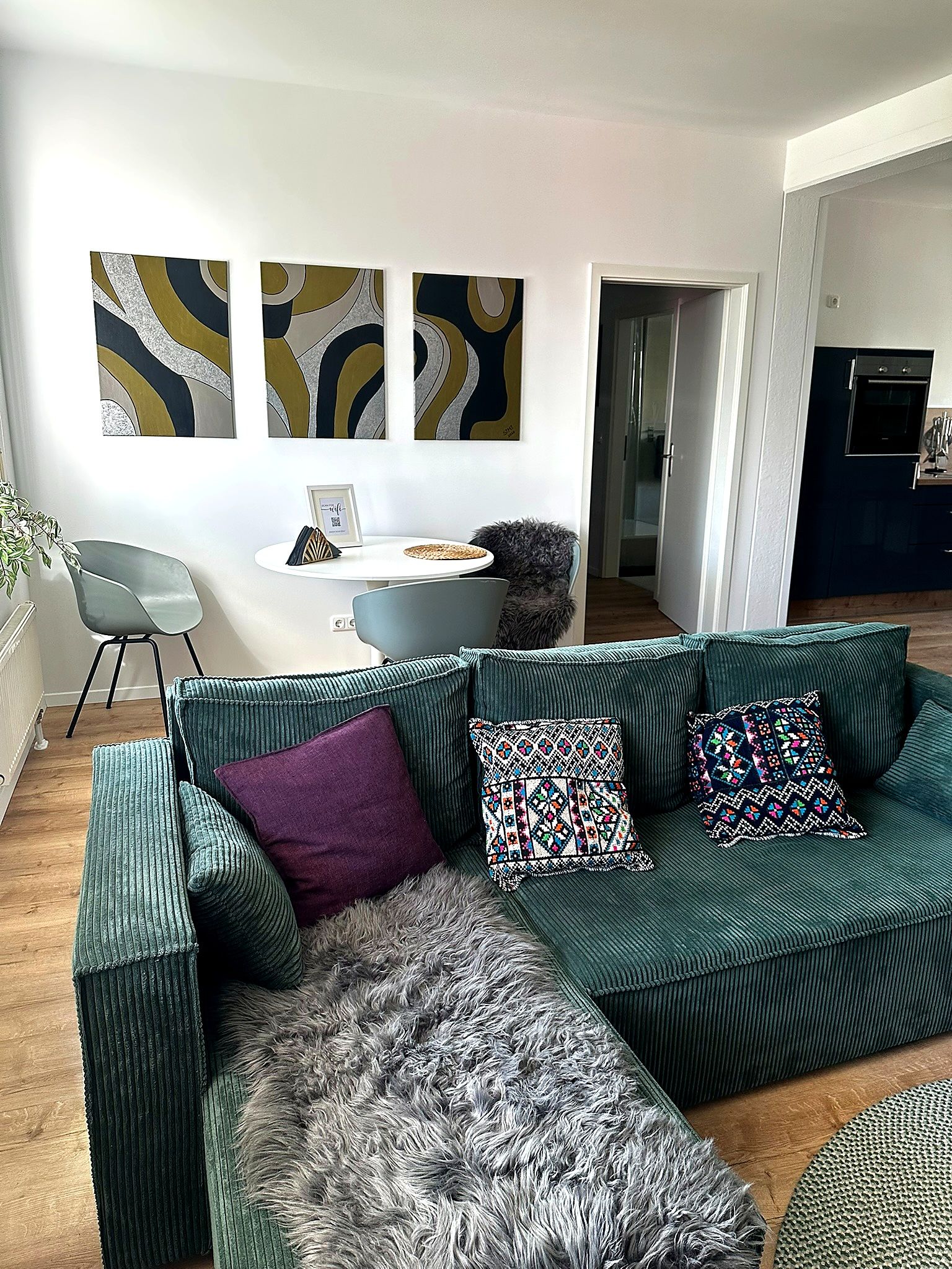 Quiet, Comfortable Apartment In A Prime Location - 39