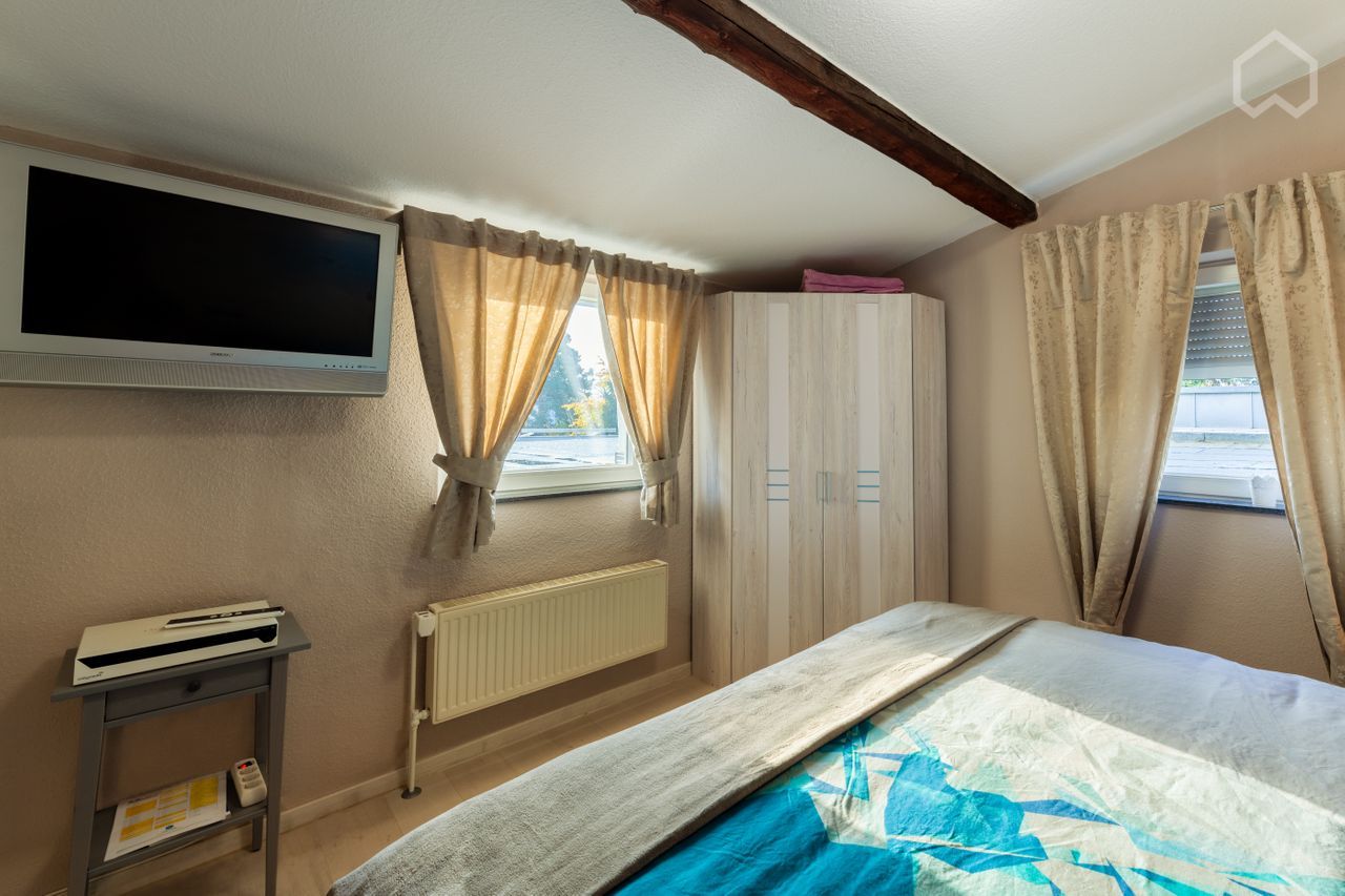 Lovely & Charming Loft In Hürth - 12
