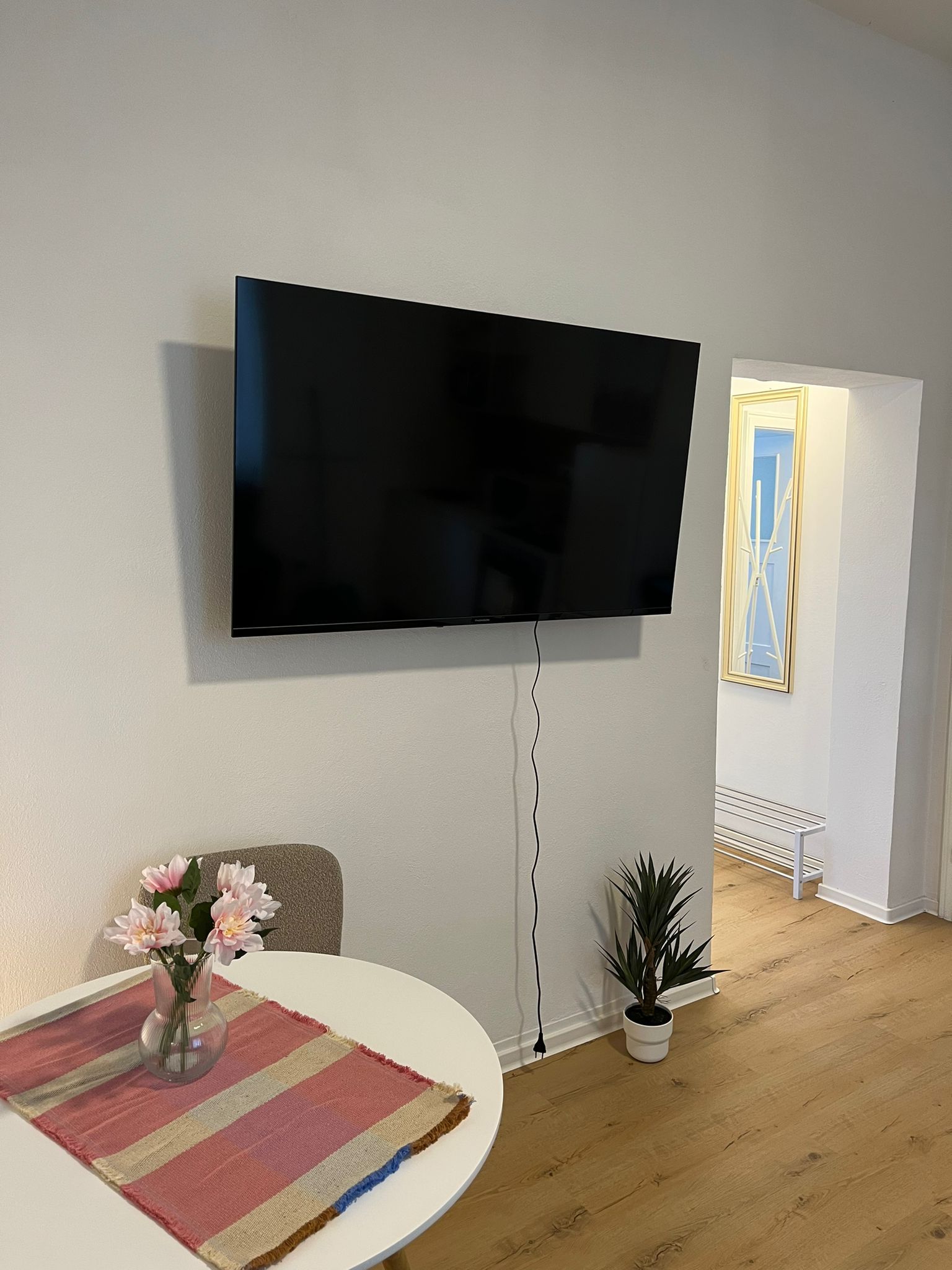 Charming And Awesome Flat In The Heart Of Town - 9