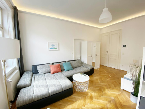 Neustiftgasse, Vienna