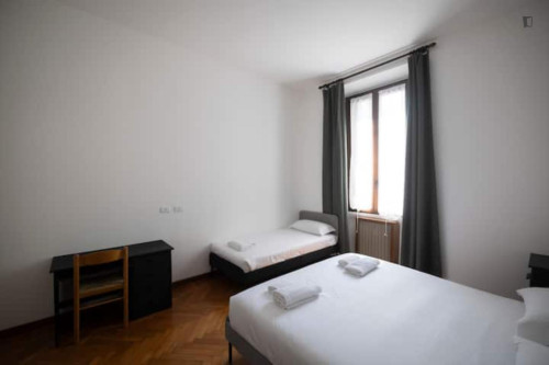 Appealing 2-bedroom flat in Zona Farini - Gallery - 13