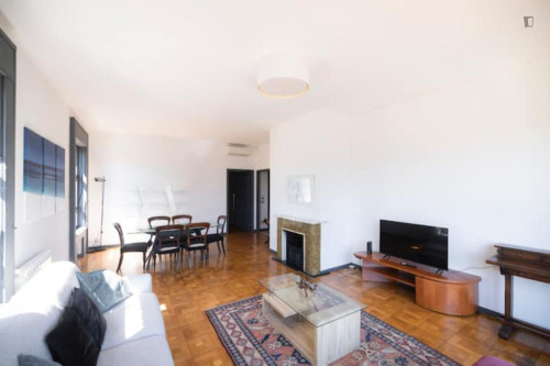 Brilliant 2-bedroom flat in Isola - Gallery - 9