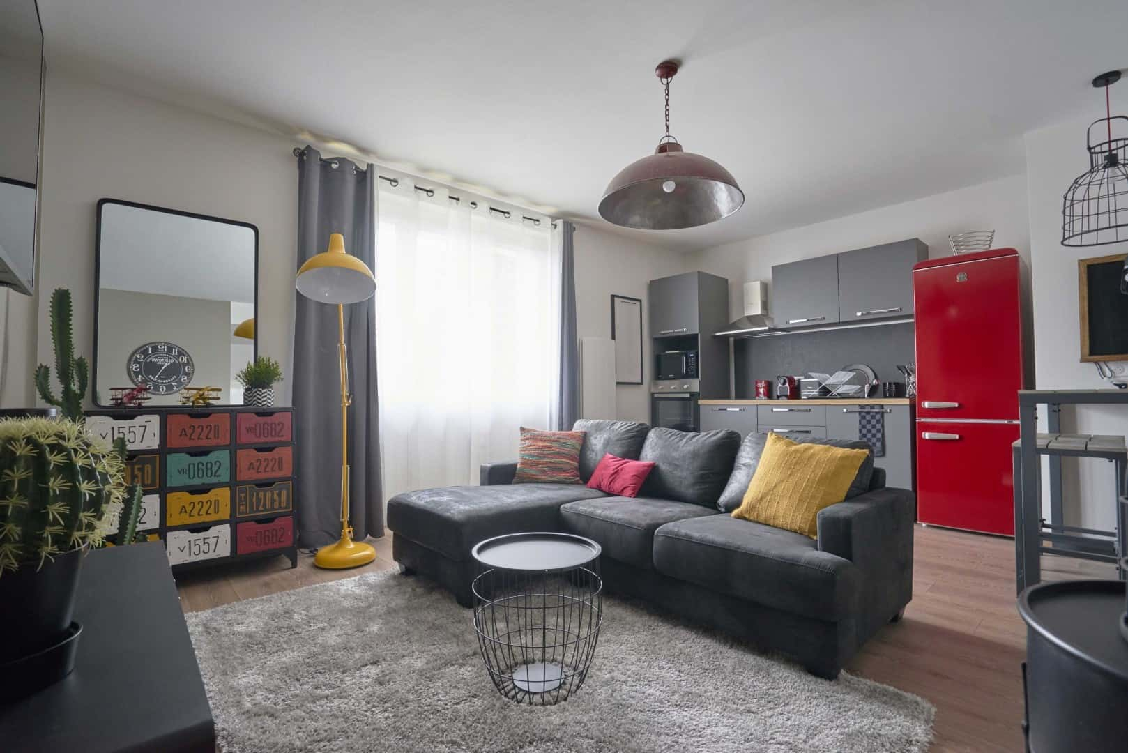 Chambre 4 - GENERAL LECLERC. H