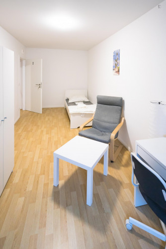 Cozy single bedroom in a 3-bedroom apartment near Elbruchstraße transport station - Gallery - 16