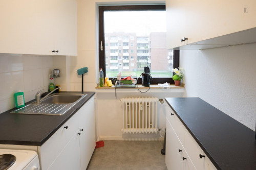 Cozy single bedroom in a 3-bedroom apartment near Elbruchstraße transport station - Gallery - 11