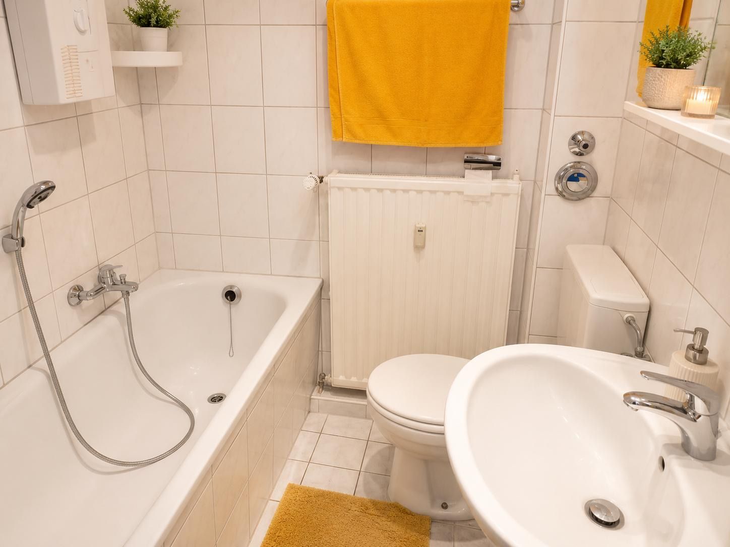 Bright, Light-Filled Apartment With Parking – Prime Location Near Airport - 4