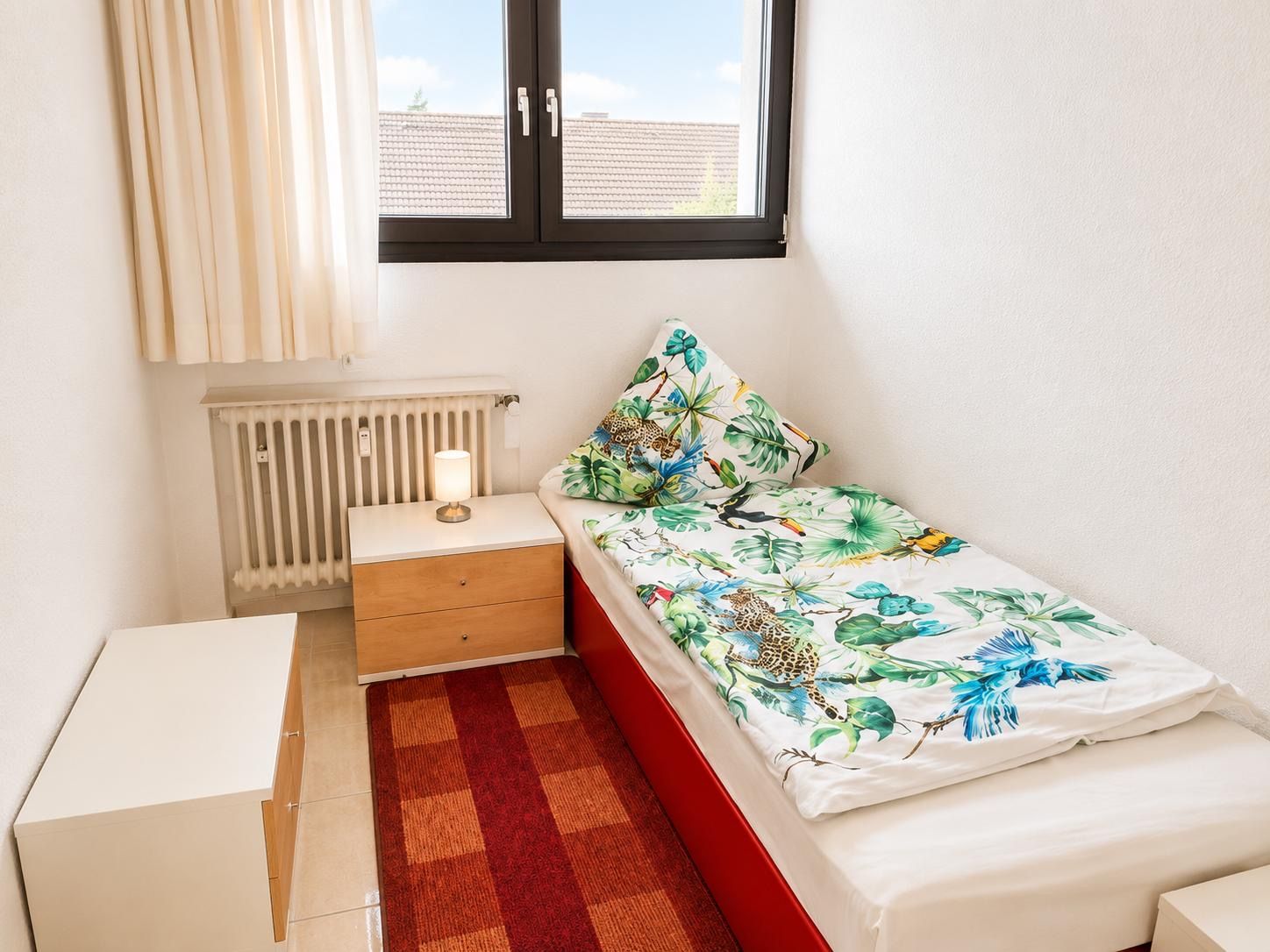 Bright, Light-Filled Apartment With Parking – Prime Location Near Airport - 6