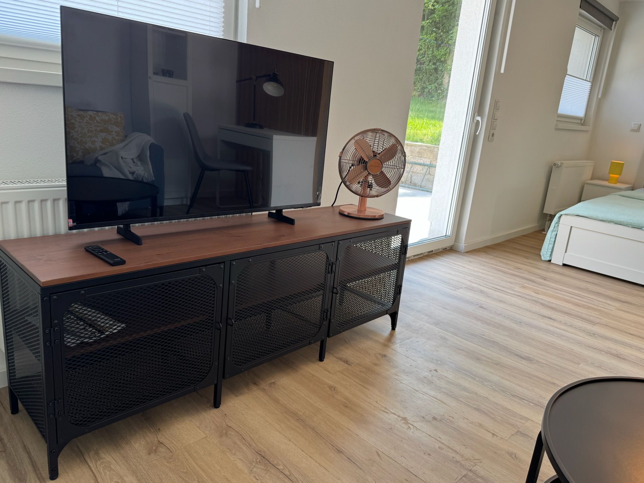 Brand New Comfortable Apartment With Large Terrace And Garden In Dresden - 11
