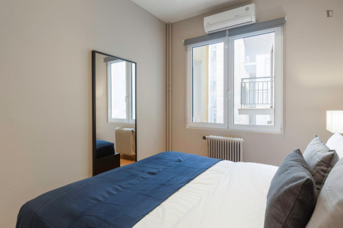 Inviting 3-bedroom flat near the Alba Graduate Business School - Gallery - 7