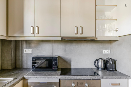 Welcoming 2-bedroom flat in Alimos