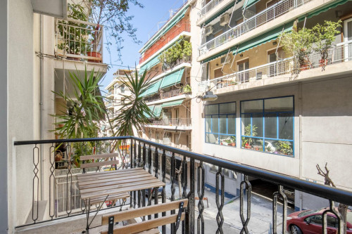 Comfortable 2-bedroom flat near the University of Economics and Business - Gallery - 13