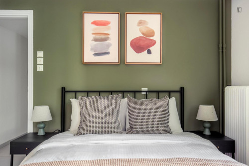 Comfortable 2-bedroom flat near the University of Economics and Business - Gallery - 20