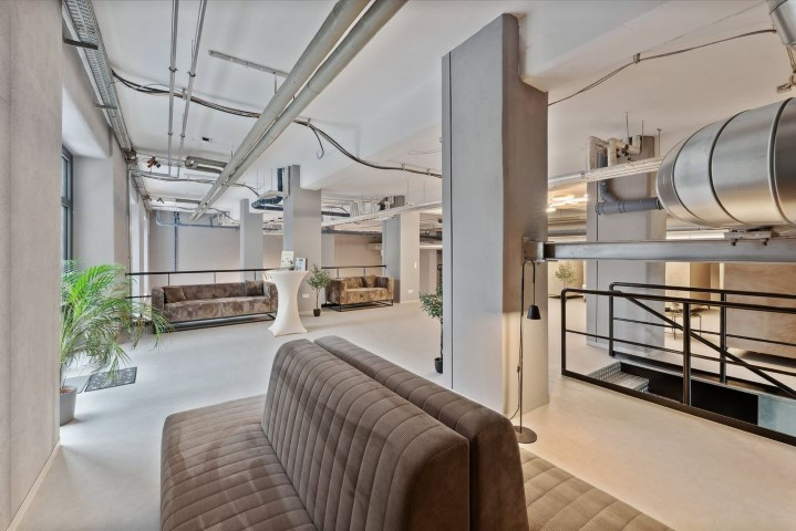 Fully Furnished Studio Apartment - All-Inclusive