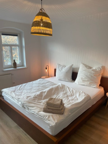 Bright & Stylish Apartment | Fully Furnished | Modern Design | Move-in Ready - Gallery - 9