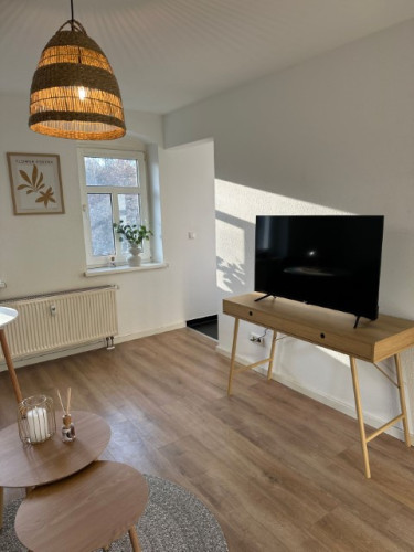 Bright & Stylish Apartment | Fully Furnished | Modern Design | Move-in Ready - Gallery - 11