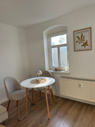 Bright & Stylish Apartment | Fully Furnished | Modern Design | Move-in Ready - Gallery - 2