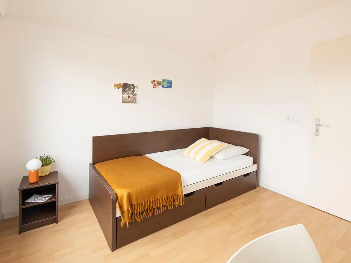 Four-Bedroom Apartment - 16