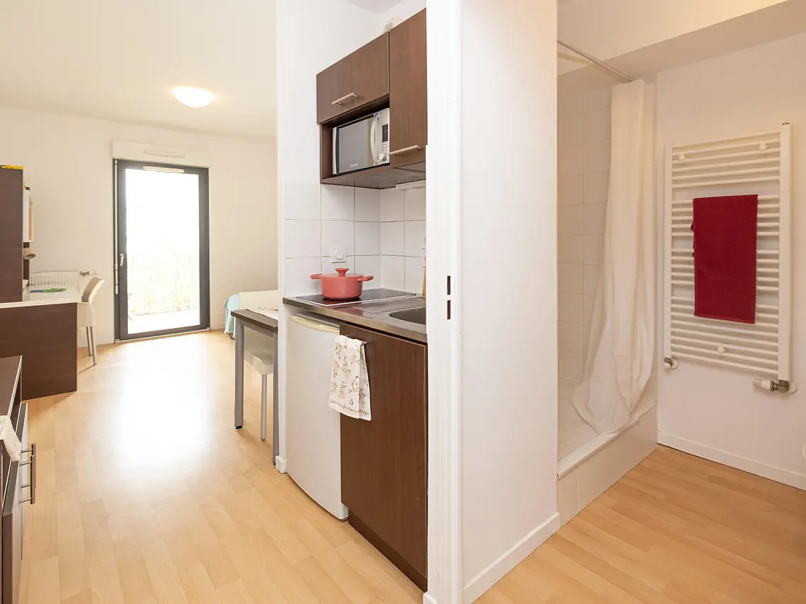 Studio With Balcony - 5