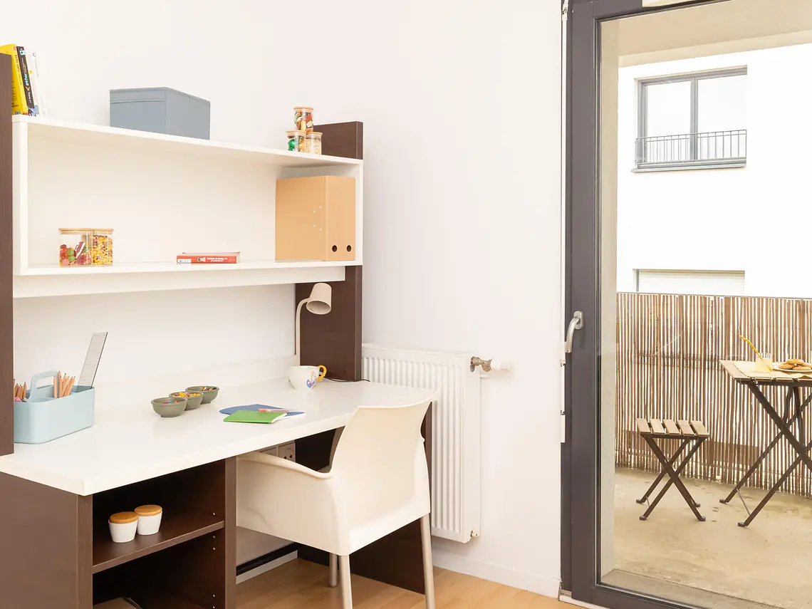 Studio With Balcony - 12