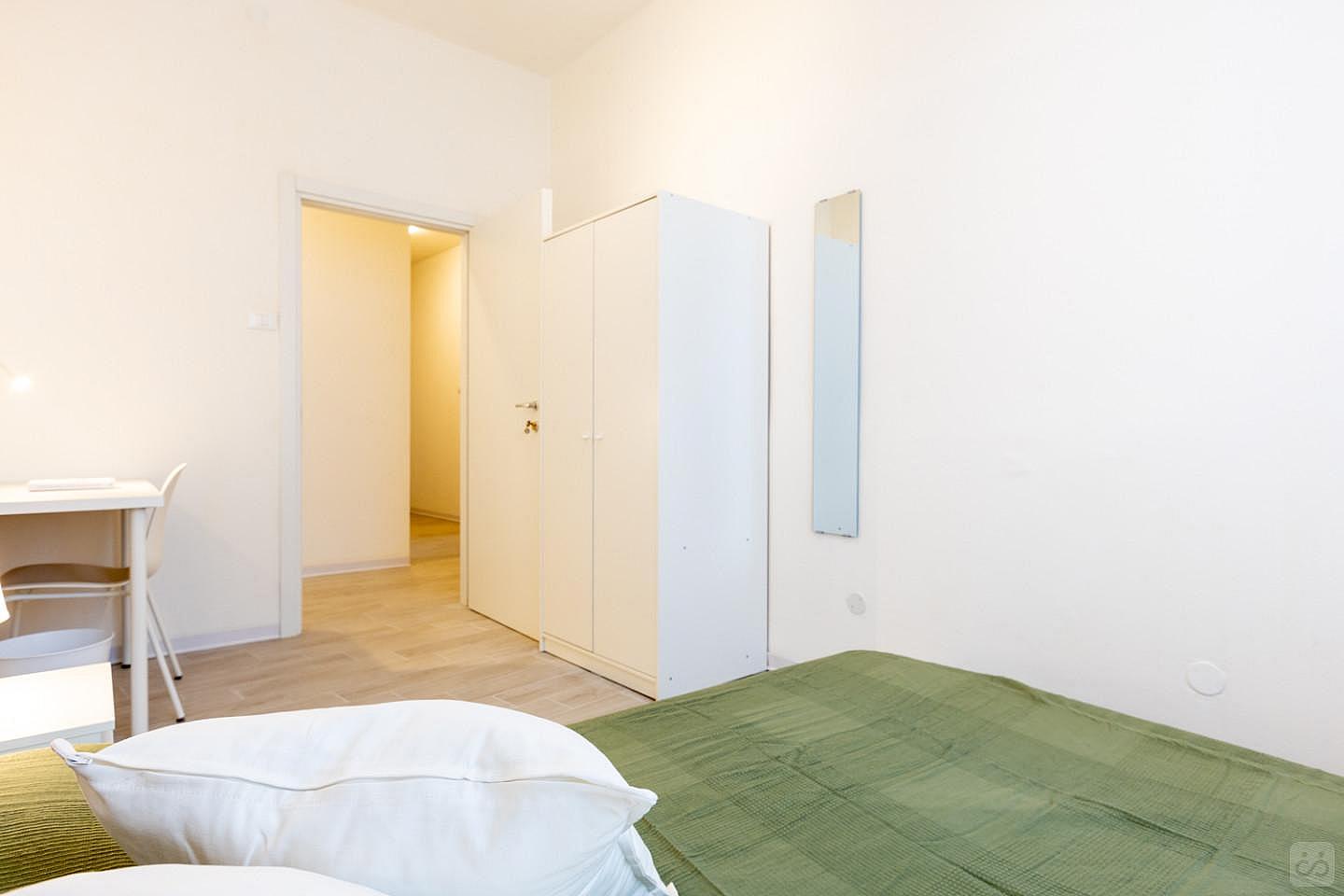 Room 4 - Master Room 10.23 Sqm - 2