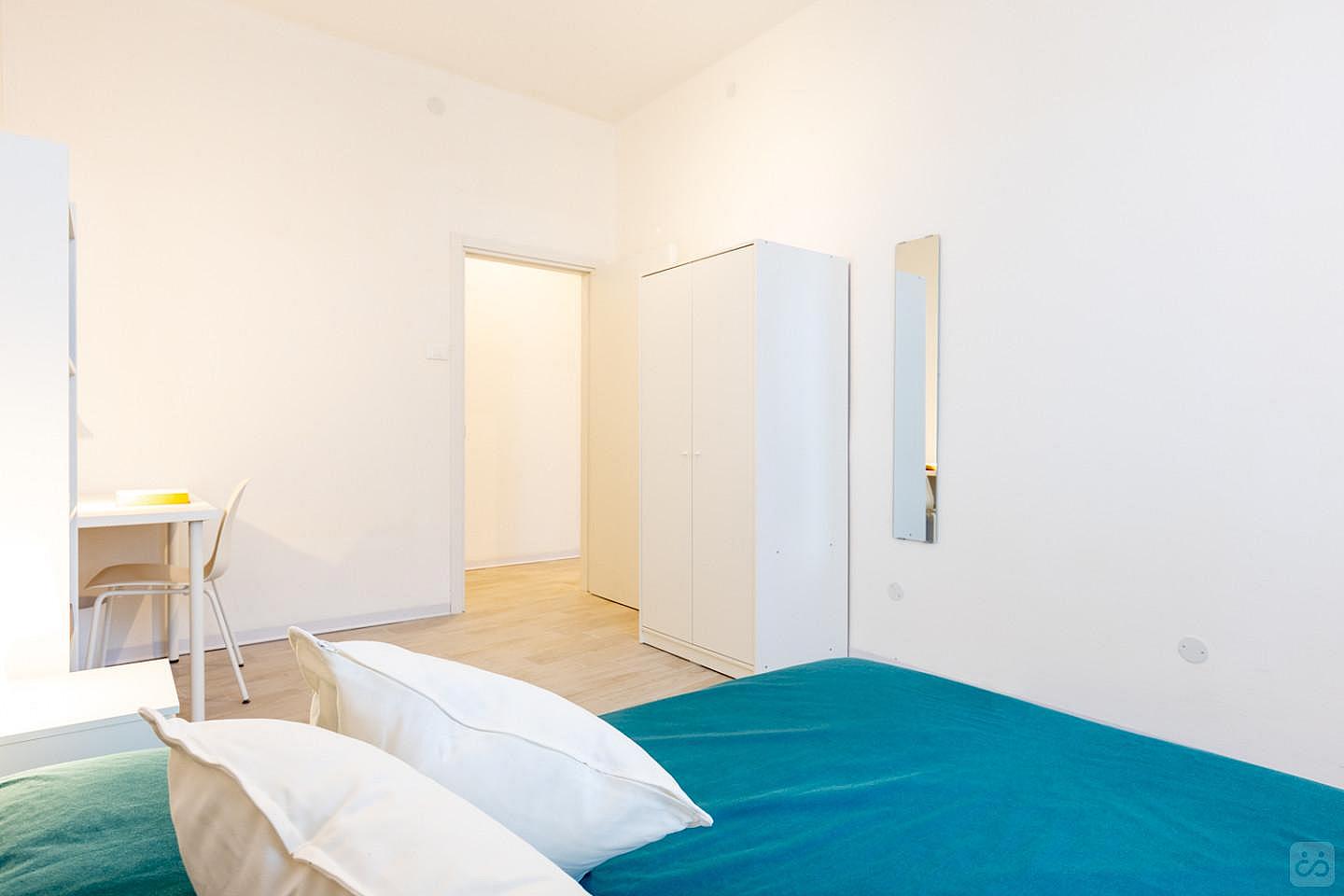 Room 5 - Master Room 12.49 Sqm - 1