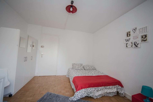 Cosy and luminous room - 15m² - ST12