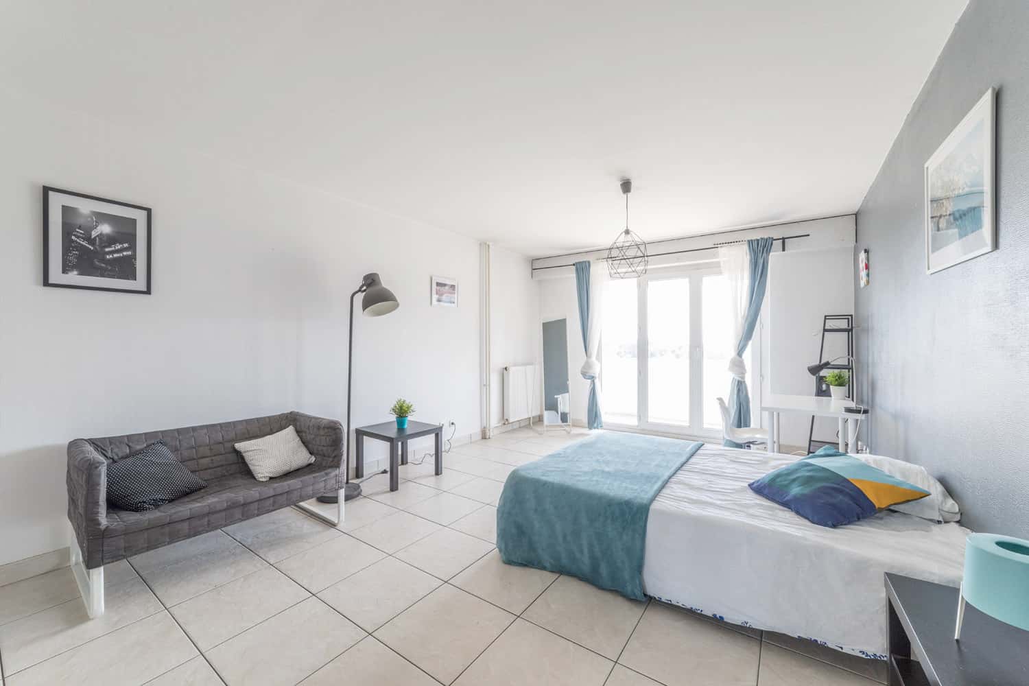 Spacious Luminous Room - 24m² - ST34 - 1
