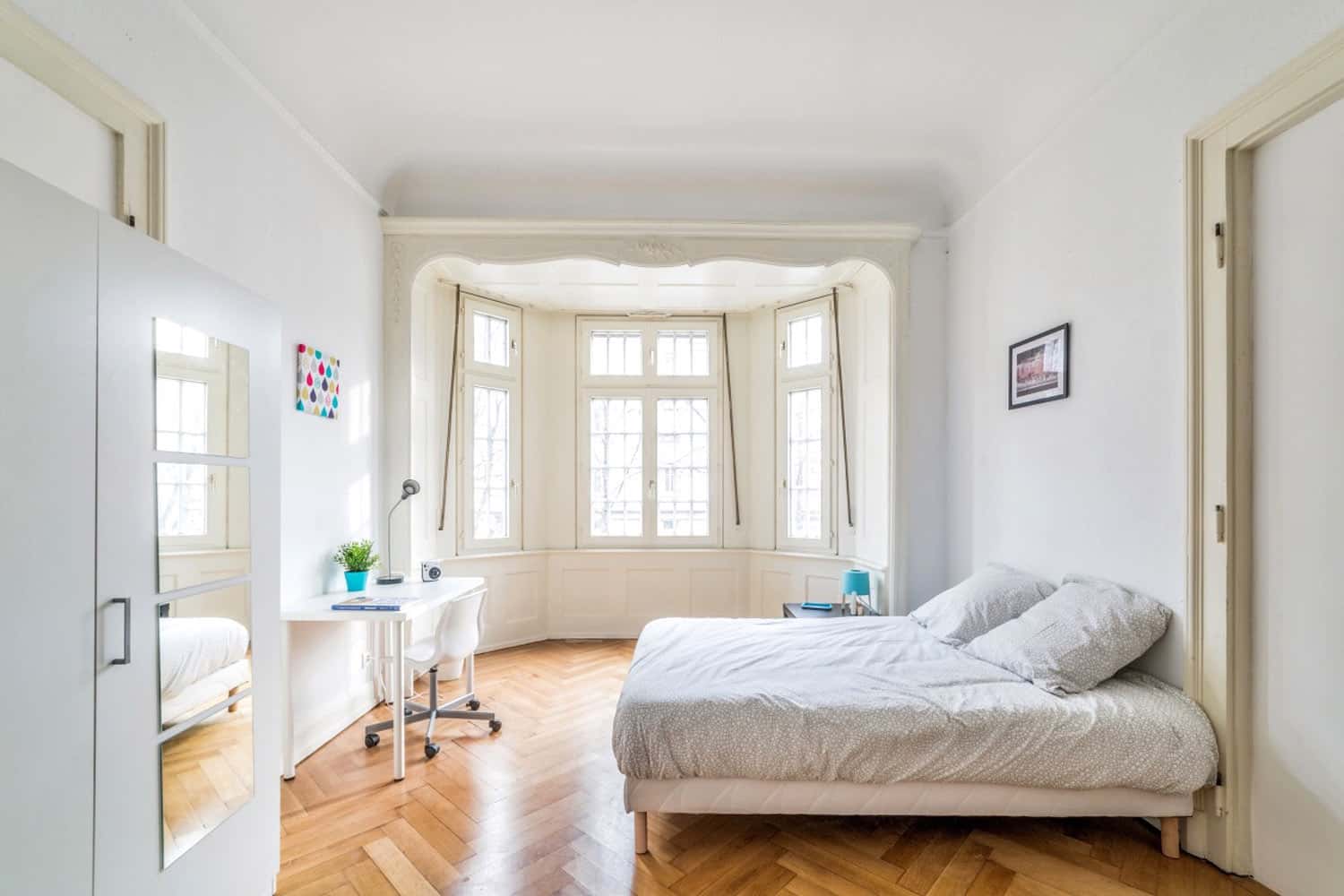 Large Bright Room - 20m² - ST30 - 1