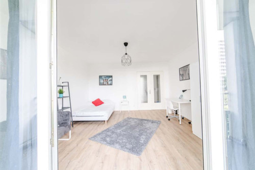 Spacious and bright room - 18m² - ST50 - Gallery - 5