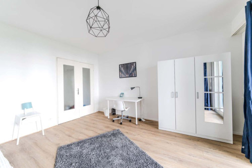 Spacious and bright room - 18m² - ST50