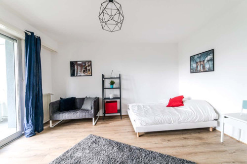 Spacious and bright room - 18m² - ST50